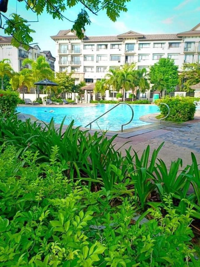 One Oasis A5 Free Pool 3Mins Walk Sm Mall Davao Stadt Exterior foto