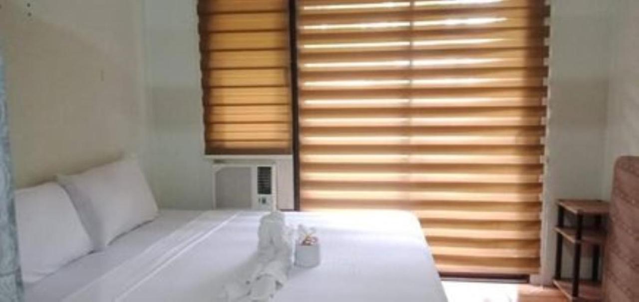 One Oasis A5 Free Pool 3Mins Walk Sm Mall Davao Stadt Exterior foto