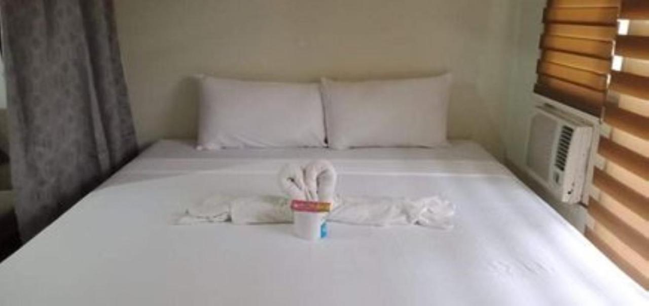 One Oasis A5 Free Pool 3Mins Walk Sm Mall Davao Stadt Exterior foto